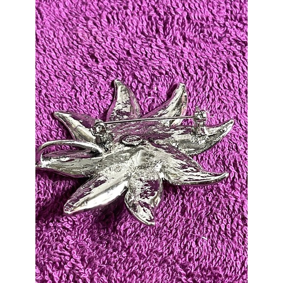 Premier Designs Starburst Pearl Sparkle Silvertone Pin Brooch - Picture 3 of 5